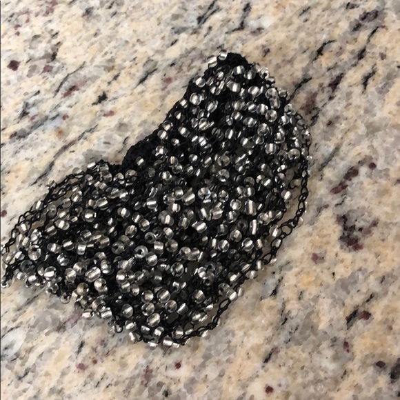 Black & White Bead Bracelet - Picture 3 of 3